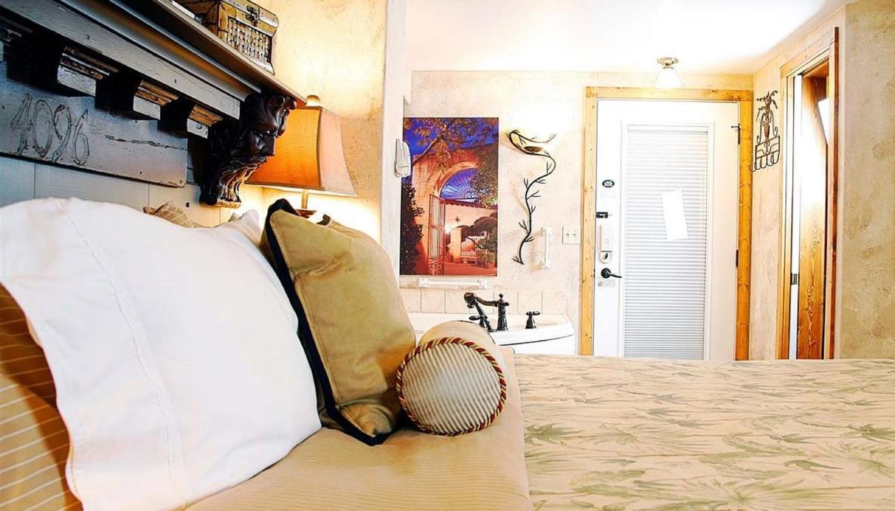 Prairieside Suites Luxury Bed & Breakfast Grandville Buitenkant foto
